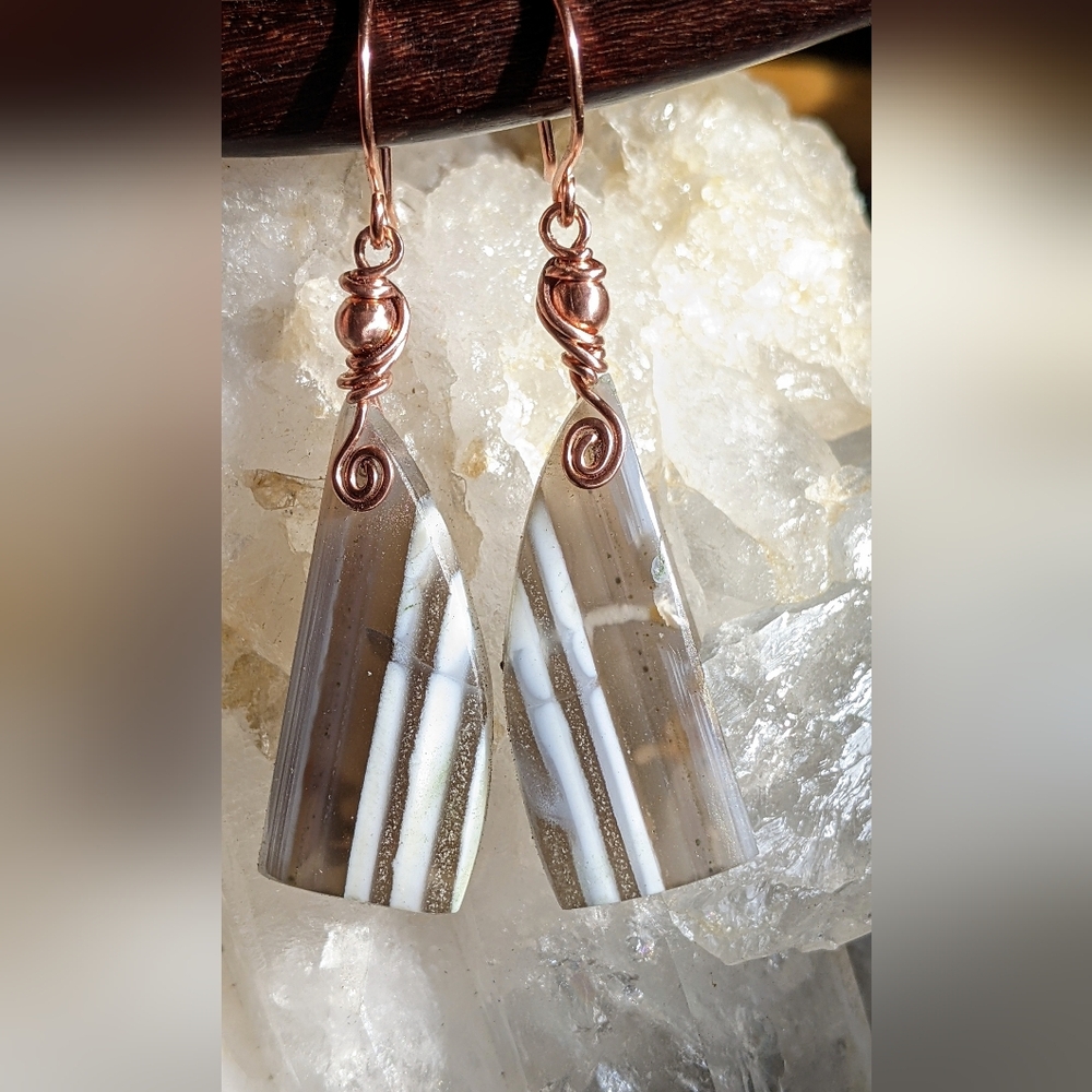 Rare Owyhee Opal Gemstone Earrings Artisan Crafted Copper Design - Picture 12 of 15